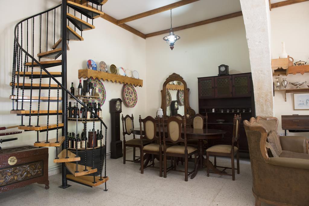 فيلا Marianna Mansion Pachna الغرفة الصورة
