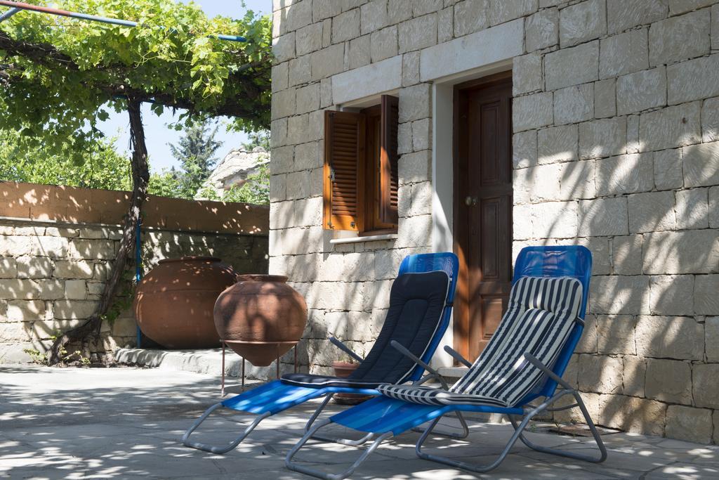 فيلا Marianna Mansion Pachna الغرفة الصورة